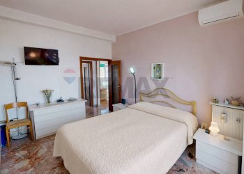 Camera / camera da letto - Two-room apartment Via Cassanese
 
142, Segrate - photo 10