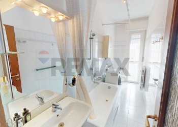 Bagno - Two-room apartment Via Cassanese
 
142, Segrate - photo 12