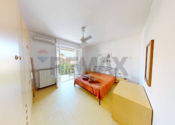 Camera / camera da letto - Bilocale via case nuove
 
45, Sirmione - foto 12