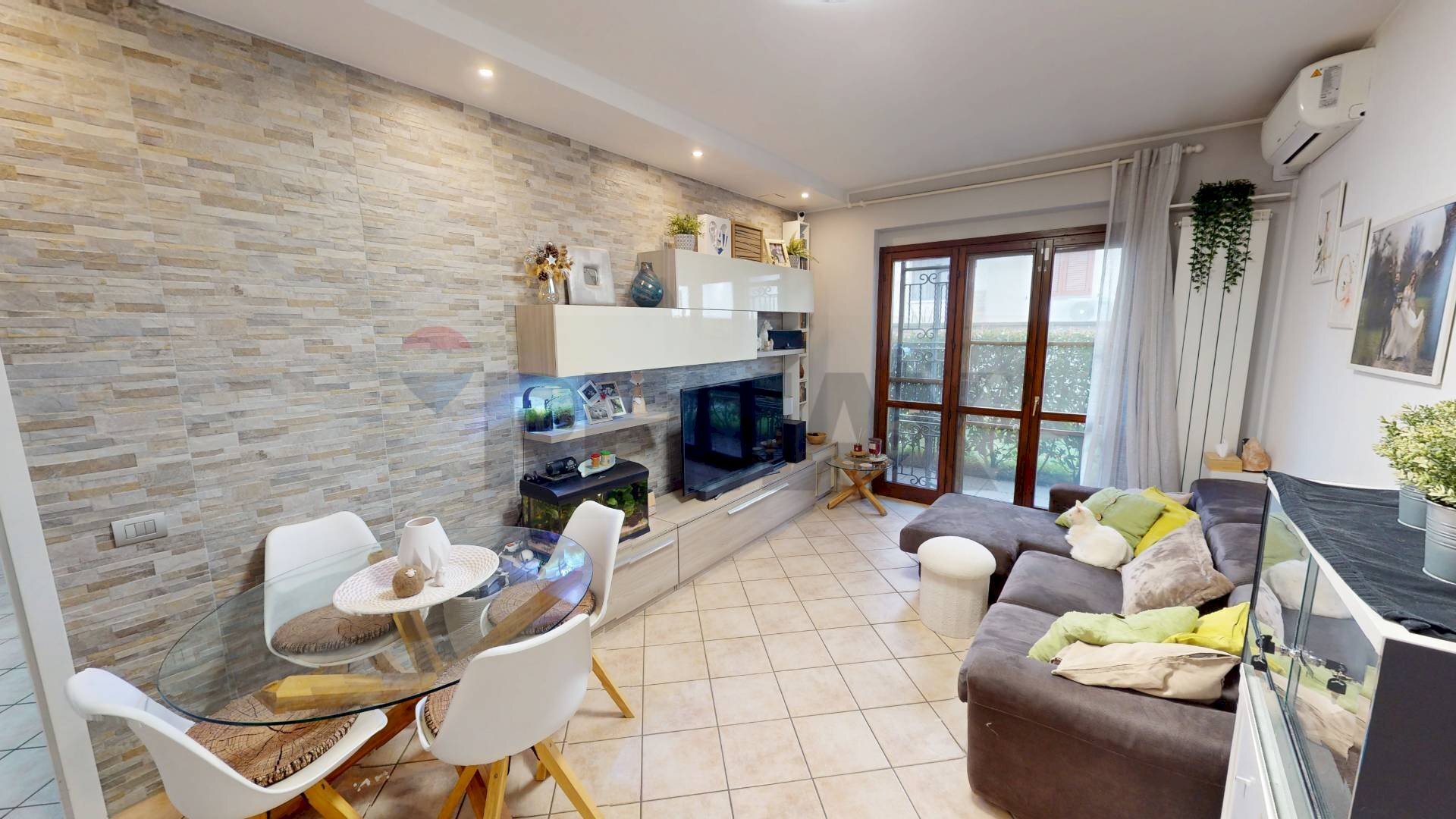 Sala da pranzo - Trilocale via Giuseppe Giusti
 
1, Rodano - foto 2