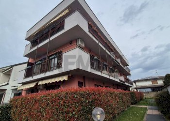 Edificio all\'aperto - Trilocale Rodano - foto 39