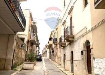 Edificio all\'aperto - Casa indipendente Via Cesare Cantù
 
17, Palo del Colle - foto 4