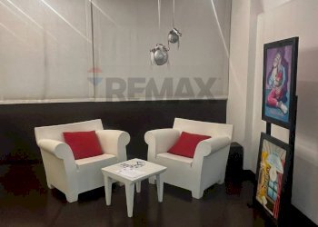 Soggiorno - Attività Commerciale Via Abate Giacinto Gimma, Bari - foto 6