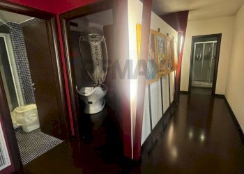 Hall / corridoio - Attività Commerciale Via Abate Giacinto Gimma, Bari - foto 8