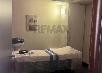 Camera / camera da letto - Attività Commerciale Via Abate Giacinto Gimma, Bari - foto 10