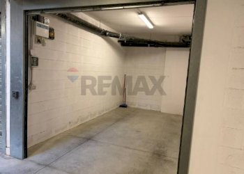 Parcheggio - Box Via Orfeo Mazzitelli
 
122, Bari - photo 3