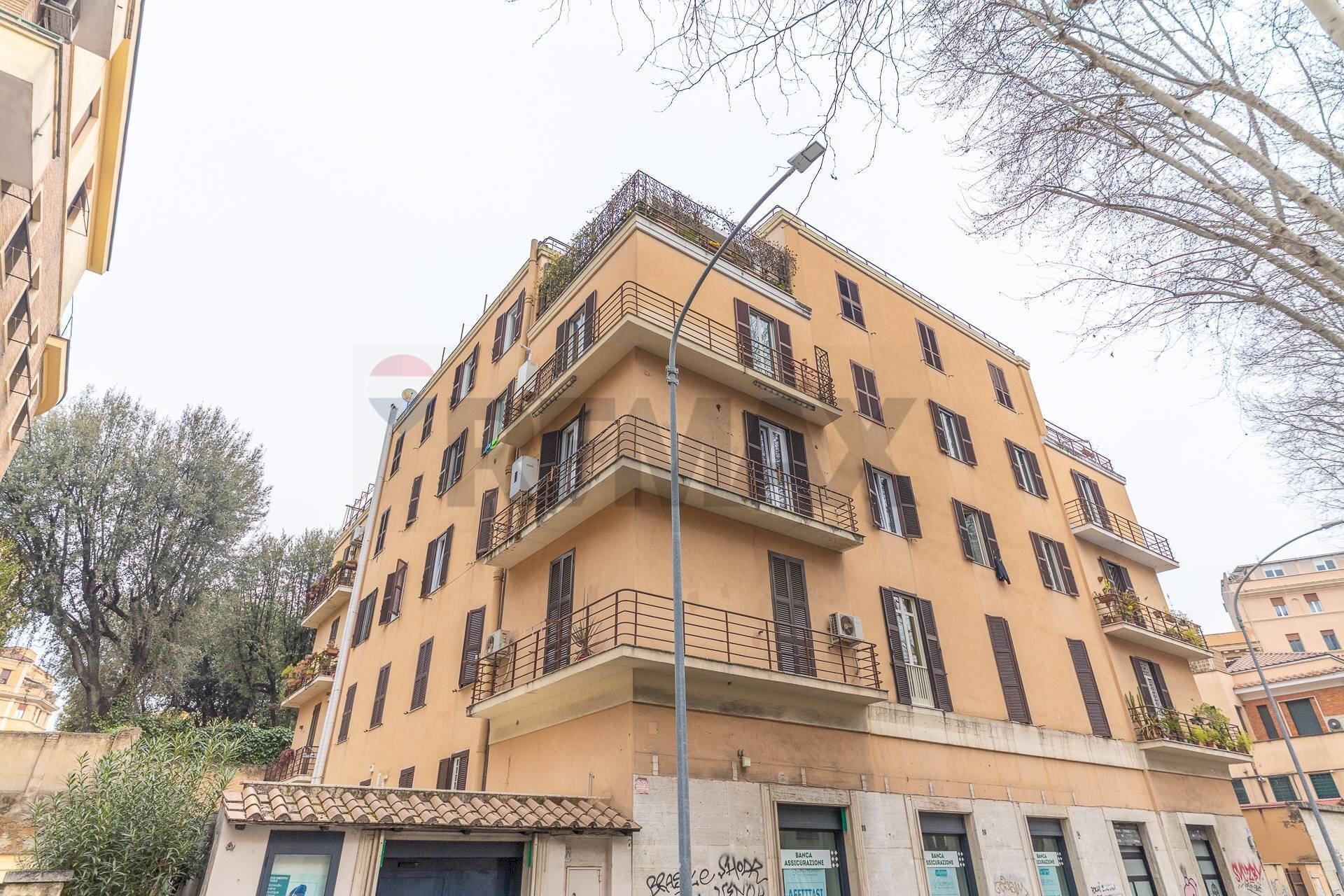 Edificio all\'aperto - Appartamento VIA CERVETERI
 
18, Roma - foto 1