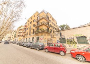 Edificio all\'aperto - Appartamento VIA CERVETERI
18, Roma - foto 7