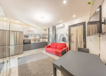 Sala da pranzo - Trilocale Vicolo Di Monte Arsiccio
 
56, Roma - foto 2