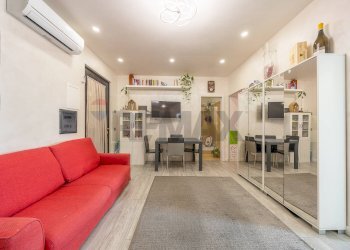 Sala da pranzo - Trilocale Vicolo Di Monte Arsiccio
 
56, Roma - foto 3