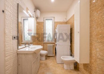 Bagno - Trilocale Vicolo Di Monte Arsiccio
 
56, Roma - foto 29
