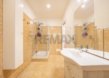 Bagno - Trilocale Vicolo Di Monte Arsiccio
 
56, Roma - foto 30