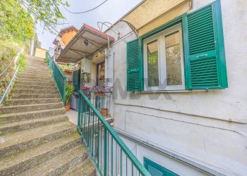 Scale - Trilocale Vicolo Di Monte Arsiccio
 
56, Roma - foto 33