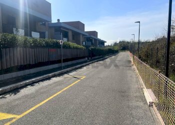 Edificio all\'aperto - Box Via Fosso della Crescenza
 
60, Roma - foto 4