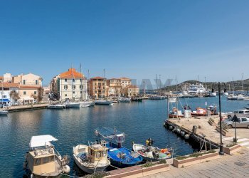 Vista dell\'acqua - Attic via Vittorio Emanuele
 
4, La Maddalena - photo 7