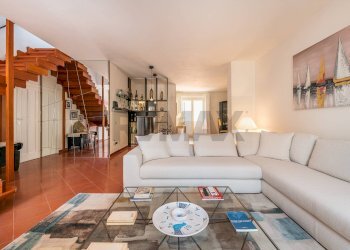 Soggiorno - Attic via Vittorio Emanuele
 
4, La Maddalena - photo 9