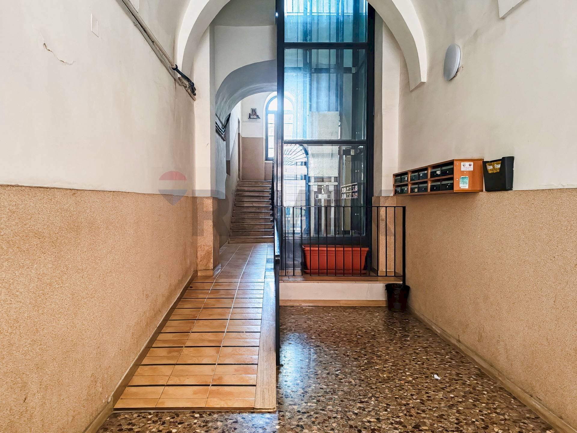 Ricezione / Lobby - Bilocale Via Giuseppe Re David
 
72, Bari - foto 3