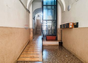 Ricezione / Lobby - Bilocale Via Giuseppe Re David
 
72, Bari - foto 3