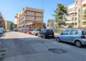 Edificio all\'aperto - Commercial Premises Via Orazio Comes
 
16, Bari - photo 2