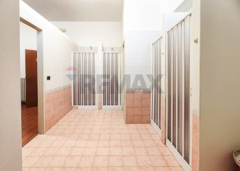 Terrazza - Commercial Premises Via Orazio Comes
 
16, Bari - photo 24