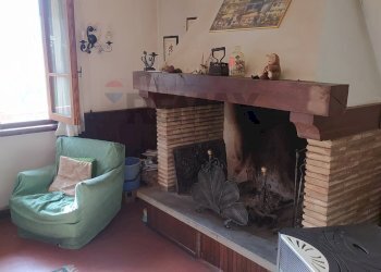 Soggiorno - Casa semi indipendente Via dei Prati, Talla - foto 4