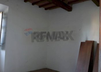 Stanza vuota - Villa Via della Ripa
 
SNC, Castelfranco Piandiscò - photo 15