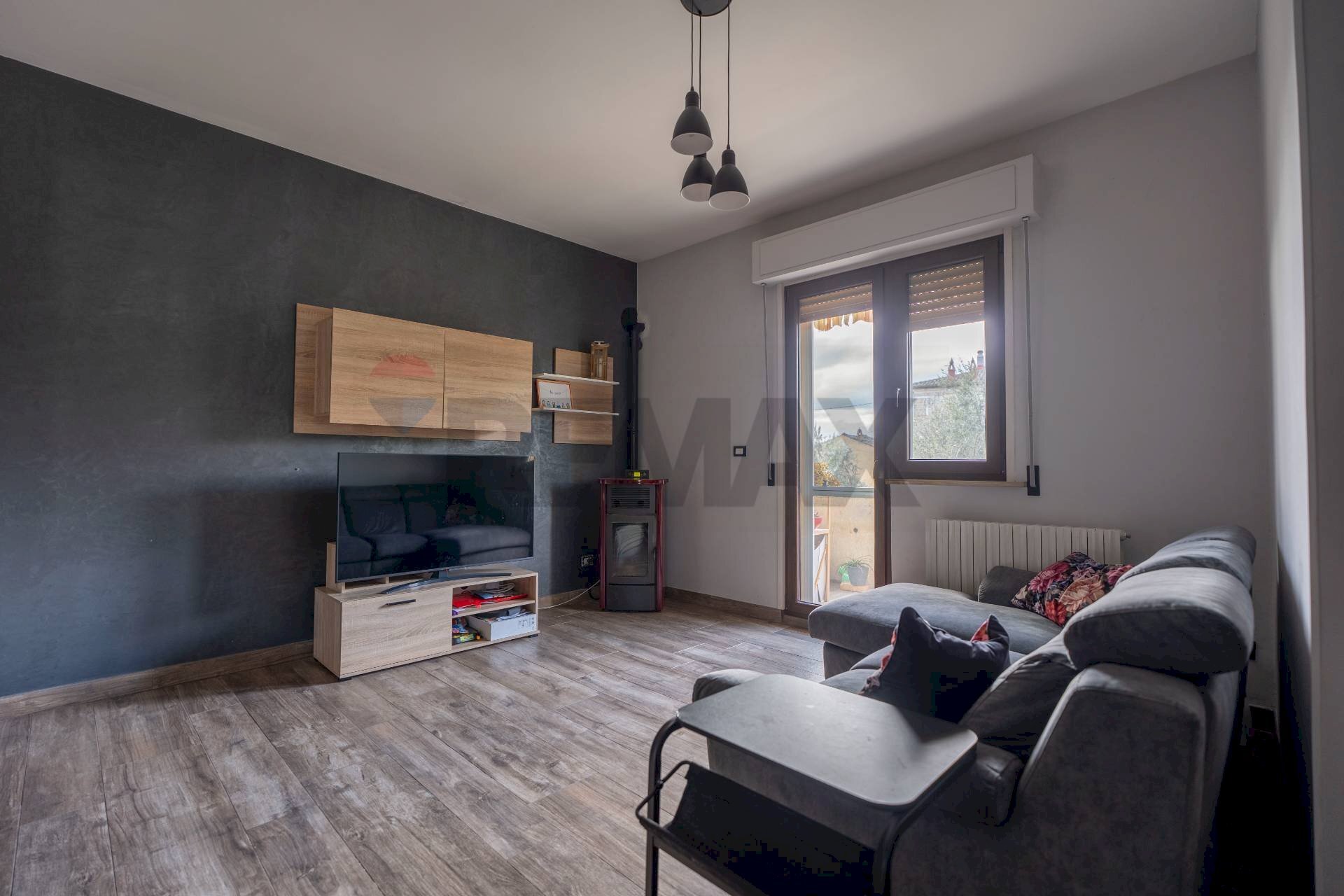 Soggiorno - Three-room apartment via Leonardo da Vinci
 
21, Monte Roberto - photo 3