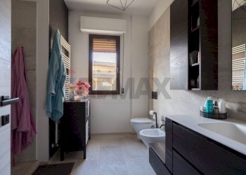Bagno - Three-room apartment via Leonardo da Vinci
 
21, Monte Roberto - photo 16