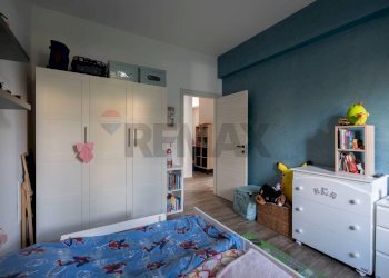 Camera / camera da letto - Three-room apartment via Leonardo da Vinci
 
21, Monte Roberto - photo 22