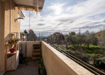 Balcone - Three-room apartment via Leonardo da Vinci
 
21, Monte Roberto - photo 27