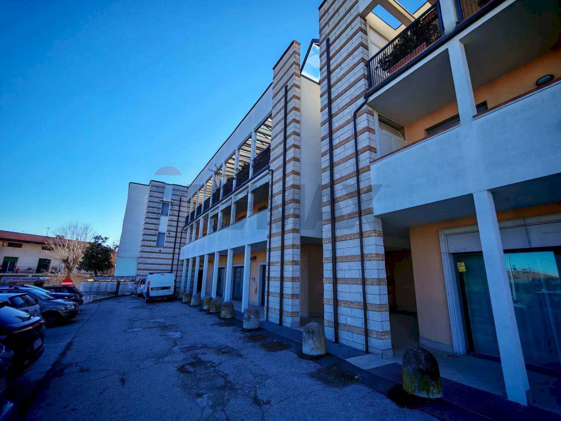 Edificio all\'aperto - Bilocale VIA NAZARIO SAURO
 
13, Recanati - foto 2