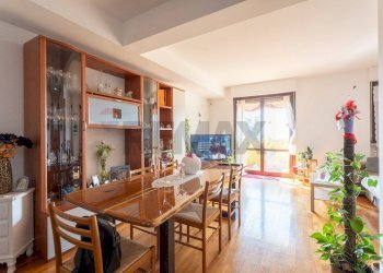 Sala da pranzo - Bilocale VIA NAZARIO SAURO
 
13, Recanati - foto 44