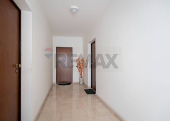 Hall / corridoio - Bilocale VIA NAZARIO SAURO
 
13, Recanati - foto 66