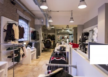 Cabina armadio - Shop Largo Guglielmo Oberdan
 
26, Chiaravalle - photo 14