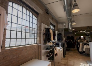 Cabina armadio - Shop Largo Guglielmo Oberdan
 
26, Chiaravalle - photo 21