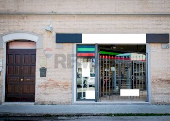 Edificio all\'aperto - Shop Largo Guglielmo Oberdan
 
26, Chiaravalle - photo 23