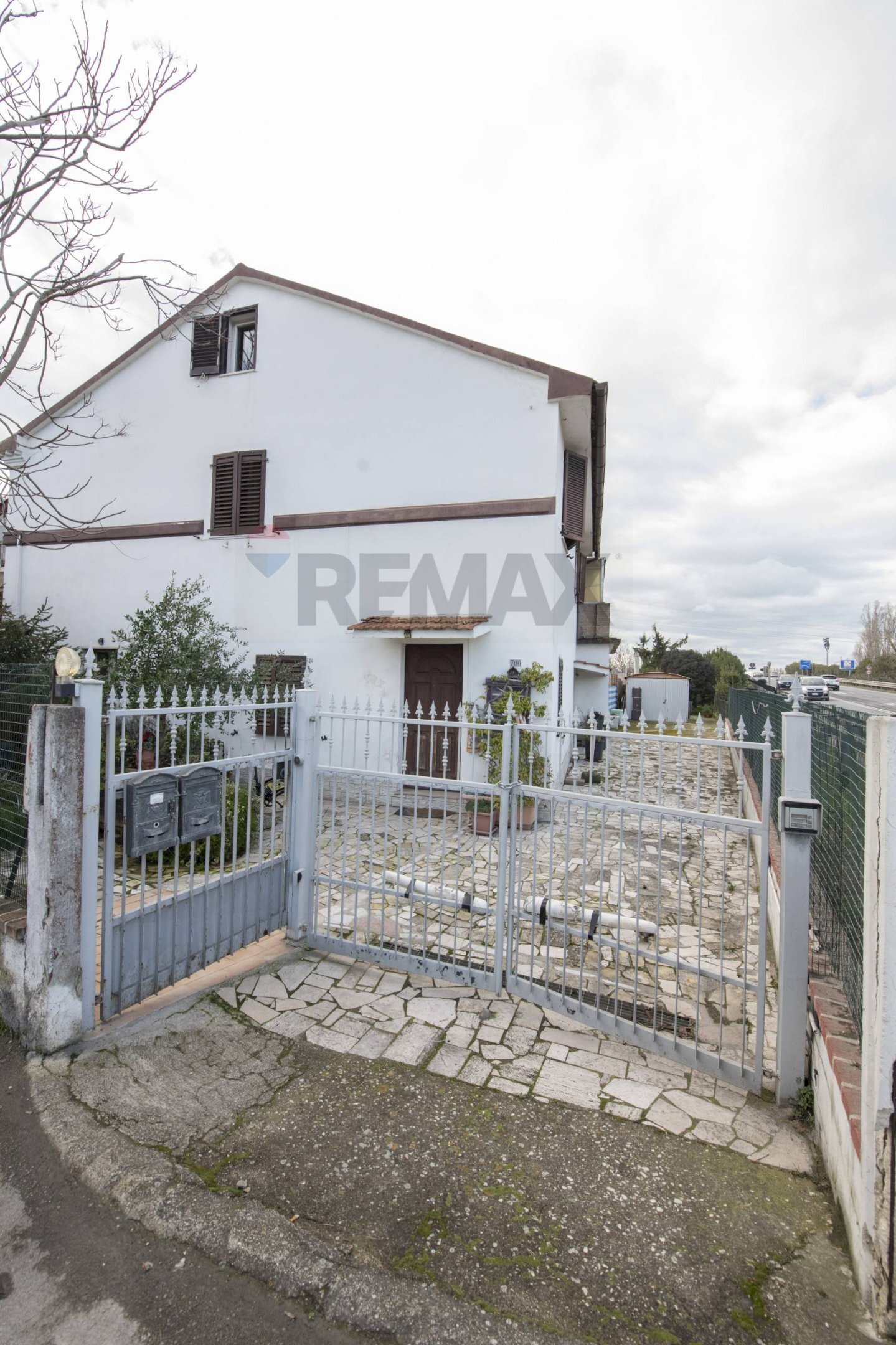 Casa all\'aperto - Semi-detached house via flaminia
 
700, Falconara Marittima - photo 2