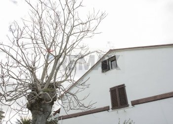 Edificio all\'aperto - Semi-detached house via flaminia
 
700, Falconara Marittima - photo 4