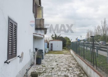 Terrazza - Semi-detached house via flaminia
 
700, Falconara Marittima - photo 5