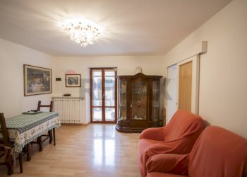 Sala da pranzo - Semi-detached house via flaminia
 
700, Falconara Marittima - photo 12