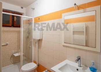 Bagno - Semi-detached house via flaminia
 
700, Falconara Marittima - photo 27