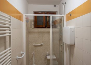 Bagno - Semi-detached house via flaminia
 
700, Falconara Marittima - photo 28
