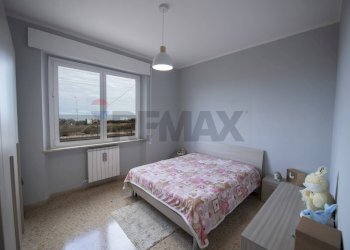Camera / camera da letto - Appartamento viale al mare
 
4, Montemarciano - foto 39