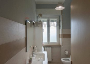 Bagno - Appartamento viale al mare
 
4, Montemarciano - foto 43