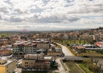 Edificio all\'aperto - Appartamento viale al mare
 
4, Montemarciano - foto 54