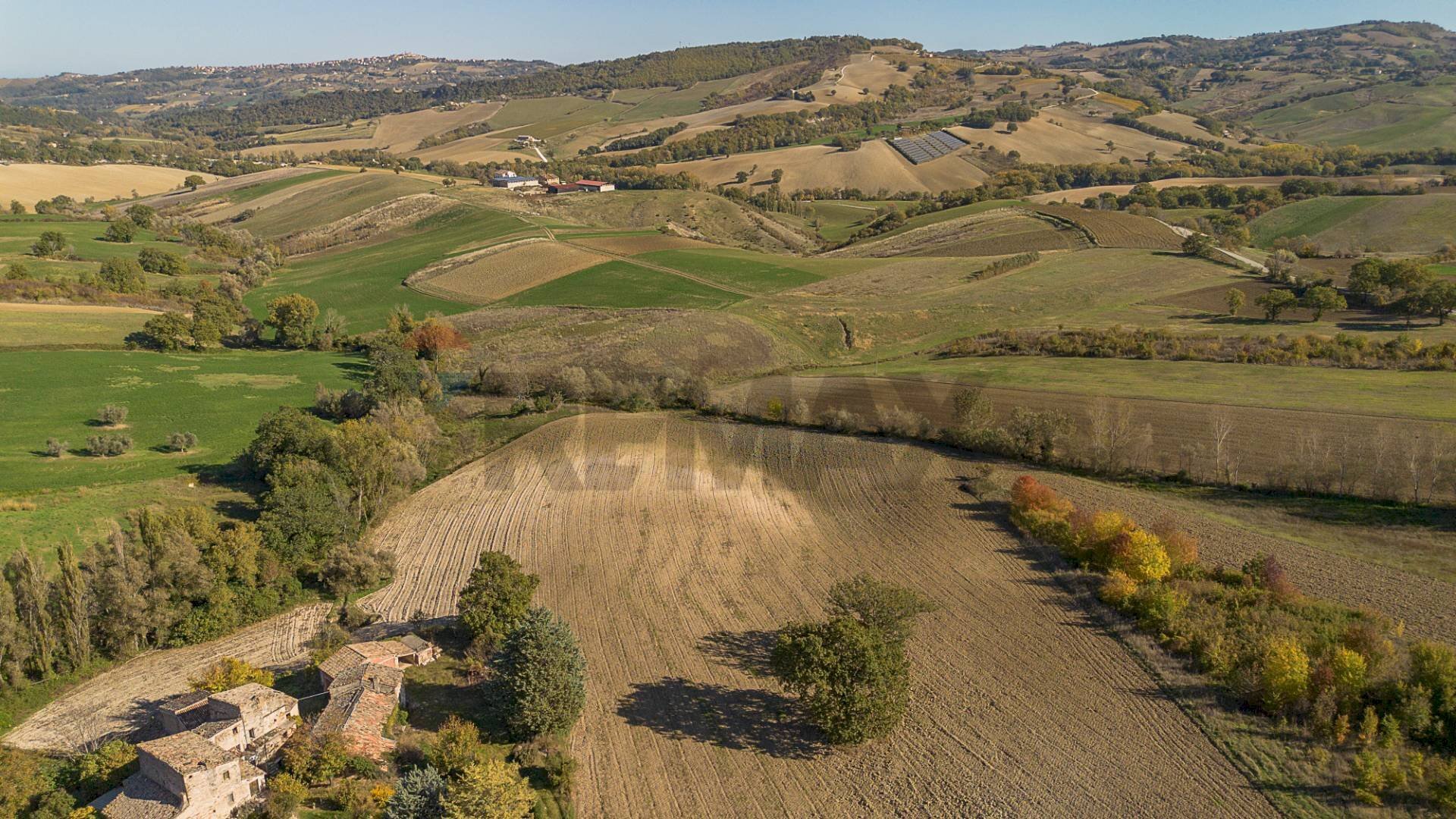 Vista delle montagne - Terreno agricolo sasso domo, Serra San Quirico - foto 1