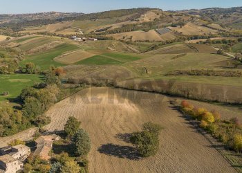 Vista delle montagne - Terreno agricolo sasso domo, Serra San Quirico - foto 1