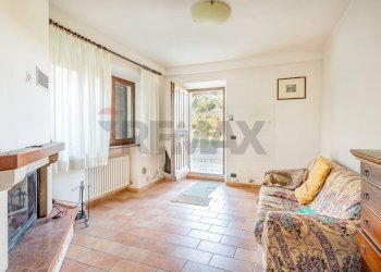 Soggiorno - Casa semi indipendente sasso domo, Serra San Quirico - foto 2