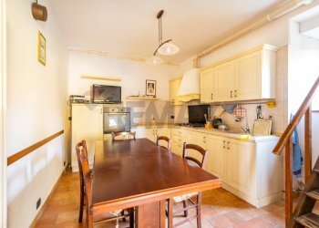 Cucina - Casa semi indipendente sasso domo, Serra San Quirico - foto 5