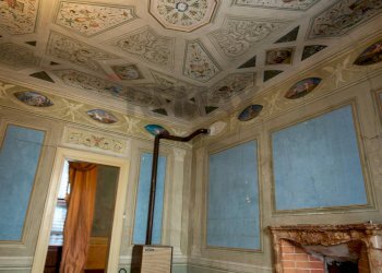 Stanza vuota - Casa indipendente Piazza della Repubblica
 
6, Jesi - foto 1